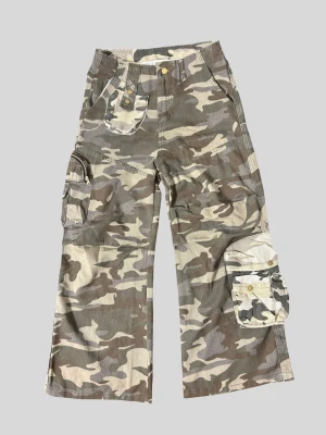 Cropped Faux leather Jacket